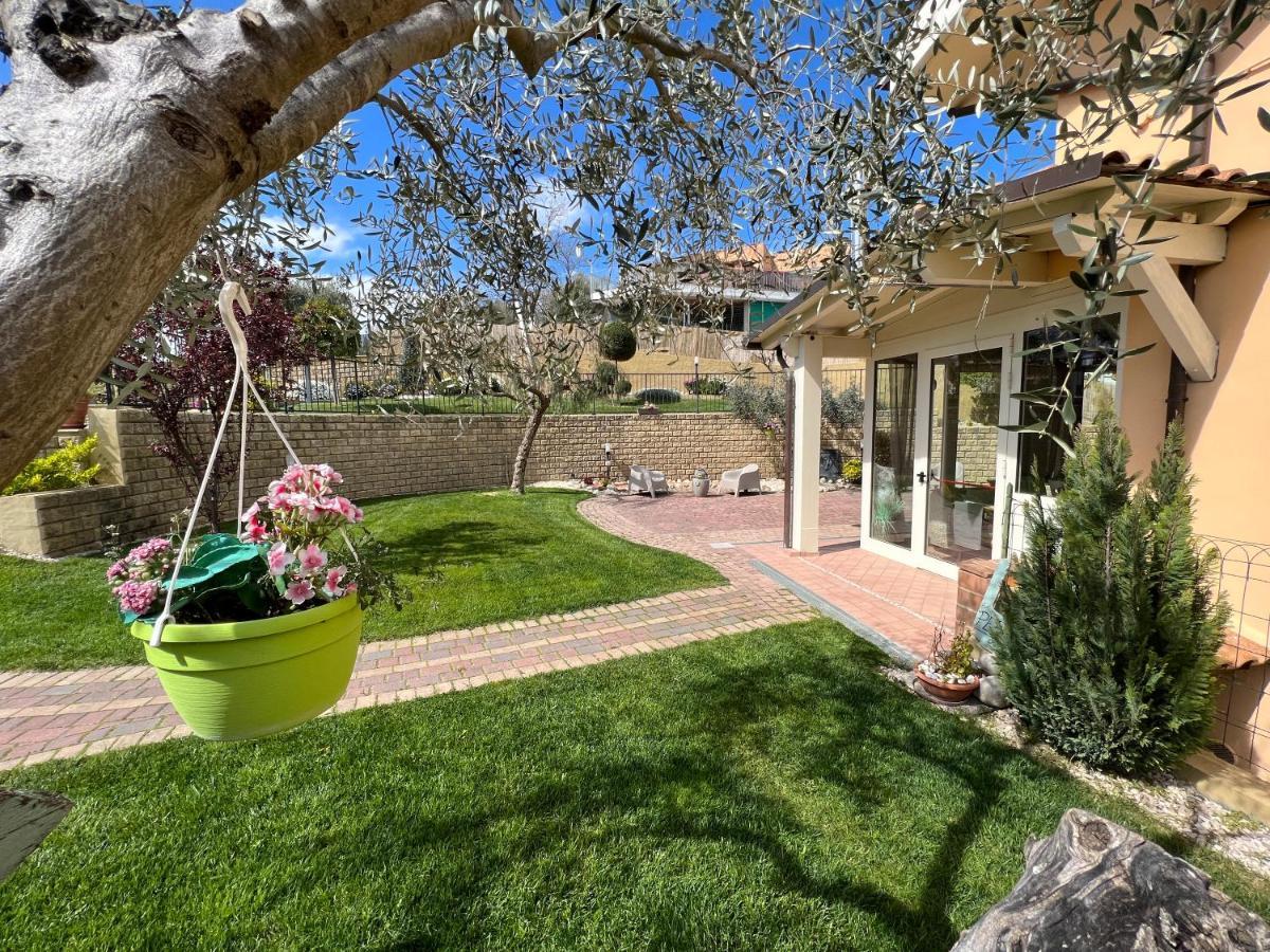 פסקרה Peperosa In Collina B&B מראה חיצוני תמונה